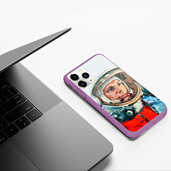 Чехол iPhone 11 Pro матовый Гагарин в полете, цвет: 3D-фиолетовый — фото 2