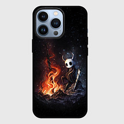 Чехол для iPhone 13 Pro HOLLOW KNIGHT У КОСТРА, цвет: 3D-черный