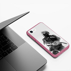 Чехол iPhone 7/8 матовый Battlefield Soldier, цвет: 3D-малиновый — фото 2
