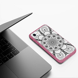 Чехол iPhone 7/8 матовый Линейная мандала, цвет: 3D-малиновый — фото 2