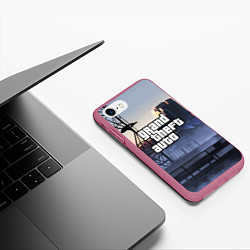 Чехол iPhone 7/8 матовый GTA VI, цвет: 3D-малиновый — фото 2
