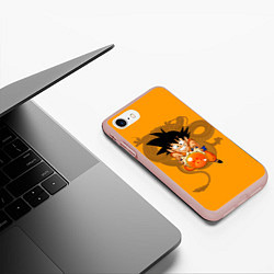Чехол iPhone 7/8 матовый Kid Goku, цвет: 3D-светло-розовый — фото 2