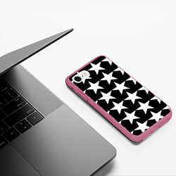 Чехол iPhone 7/8 матовый Белые звёзды на чёрном фоне, цвет: 3D-малиновый — фото 2