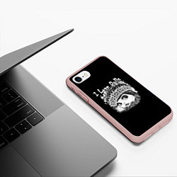 Чехол iPhone 7/8 матовый Кукла черно белый фон, цвет: 3D-светло-розовый — фото 2