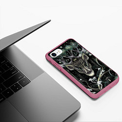 Чехол iPhone 7/8 матовый Король олень, цвет: 3D-малиновый — фото 2