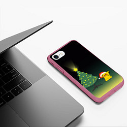 Чехол iPhone 7/8 матовый Пикачу с Ёлкой, цвет: 3D-малиновый — фото 2