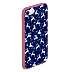 Чехол iPhone 7/8 матовый Новогодние олени и звезды, цвет: 3D-малиновый — фото 2