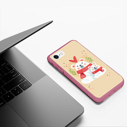 Чехол iPhone 7/8 матовый Мишки с шарфиком, цвет: 3D-малиновый — фото 2