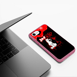 Чехол iPhone 7/8 матовый Monokuma Снежинки, цвет: 3D-малиновый — фото 2