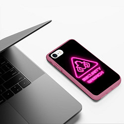 Чехол iPhone 7/8 матовый Five Nights at Freddys: Security Breach лого, цвет: 3D-малиновый — фото 2