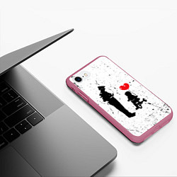 Чехол iPhone 7/8 матовый Banksy - ребенок на велосипеде, цвет: 3D-малиновый — фото 2