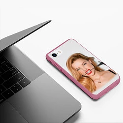 Чехол iPhone 7/8 матовый Эмбер Хёрд с розой, цвет: 3D-малиновый — фото 2