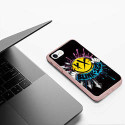 Чехол iPhone 7/8 матовый Блинк 182 логотип, цвет: 3D-светло-розовый — фото 2