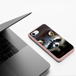 Чехол iPhone 7/8 матовый Застенчивый енот, цвет: 3D-светло-розовый — фото 2