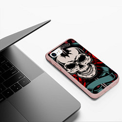 Чехол iPhone 7/8 матовый Проткнутый мечом череп с двумя розами, цвет: 3D-светло-розовый — фото 2