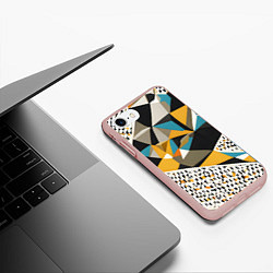 Чехол iPhone 7/8 матовый Красные жёлтые и чёрные треугольники, цвет: 3D-светло-розовый — фото 2