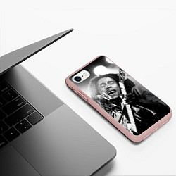 Чехол iPhone 7/8 матовый Боб Марли поет, цвет: 3D-светло-розовый — фото 2