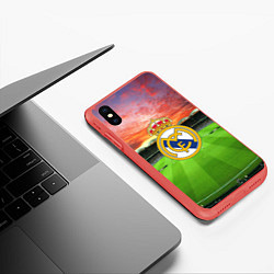 Чехол iPhone XS Max матовый FC Real Madrid, цвет: 3D-красный — фото 2