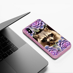 Чехол iPhone XS Max матовый Енот среди цветов, цвет: 3D-розовый — фото 2