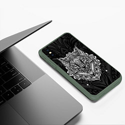 Чехол iPhone XS Max матовый ЭТНИЧЕСКАЯ ЛИСА БЕЛАЯ ЭТНО ЛИСА, цвет: 3D-темно-зеленый — фото 2