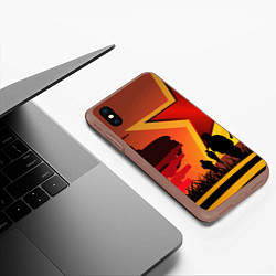 Чехол iPhone XS Max матовый Звезда ПОБЕДЫ и силуэты солдат, цвет: 3D-коричневый — фото 2