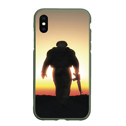 Чехол iPhone XS Max матовый Солдат на закате, цвет: 3D-темно-зеленый