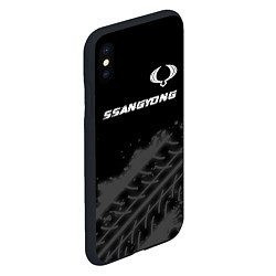 Чехол iPhone XS Max матовый SsangYong speed на темном фоне со следами шин: сим, цвет: 3D-черный — фото 2