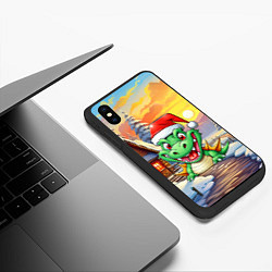 Чехол iPhone XS Max матовый Милый зеленый дракончик 2024 год, цвет: 3D-черный — фото 2