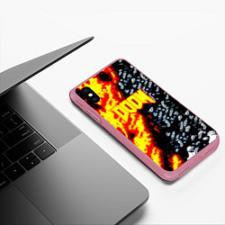 Чехол iPhone XS Max матовый Doom огненное лого, цвет: 3D-малиновый — фото 2