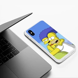 Чехол iPhone XS Max матовый Гомер и Мардж, цвет: 3D-белый — фото 2