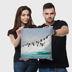 Подушка квадратная Пингвины на айсберге, цвет: 3D-принт — фото 2