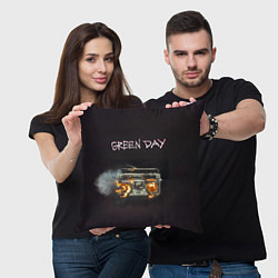 Подушка квадратная Green Day магнитофон в огне, цвет: 3D-принт — фото 2