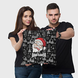 Подушка квадратная Плохой Санта с конфетой, цвет: 3D-принт — фото 2
