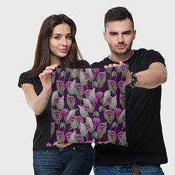 Подушка квадратная Фиолетовые каллы на темно фиолетовом фоне, цвет: 3D-принт — фото 2