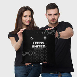 Подушка квадратная Leeds United Форма Champions, цвет: 3D-принт — фото 2