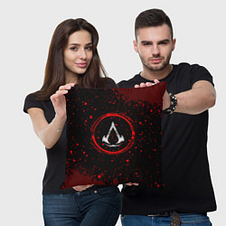 Подушка квадратная Символ Assassins Creed и краска вокруг на темном ф, цвет: 3D-принт — фото 2