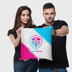 Подушка квадратная Leeds United Neon Gradient, цвет: 3D-принт — фото 2