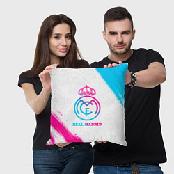 Подушка квадратная Real Madrid neon gradient style, цвет: 3D-принт — фото 2