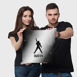 Подушка квадратная Queen glitch на светлом фоне, цвет: 3D-принт — фото 2