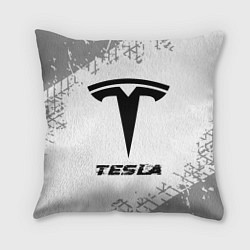 Подушка квадратная Tesla speed на светлом фоне со следами шин, цвет: 3D-принт