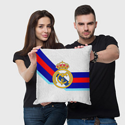 Подушка квадратная Real Madrid текстура полосы, цвет: 3D-принт — фото 2