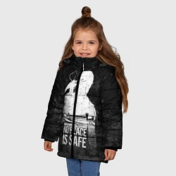 Куртка зимняя для девочки No Place is Safe, цвет: 3D-черный — фото 2