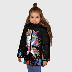Куртка зимняя для девочки Малыш-единорог, цвет: 3D-черный — фото 2