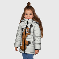 Куртка зимняя для девочки Лис вцепился, цвет: 3D-черный — фото 2
