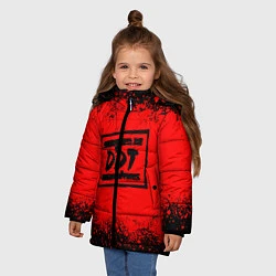 Куртка зимняя для девочки ДДТ Лого, цвет: 3D-красный — фото 2