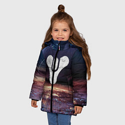Куртка зимняя для девочки ДЕСТИНИ ЗЕМЛЯ ХАБ, СТРАННИК НАД ГОРОДОМ, цвет: 3D-светло-серый — фото 2