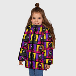 Куртка зимняя для девочки ИГРА В КАЛЬМАРА ОХРАНА ВЕДУЩИЙ, цвет: 3D-светло-серый — фото 2