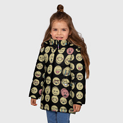 Куртка зимняя для девочки Смайлики эмодзи паттерном, цвет: 3D-светло-серый — фото 2