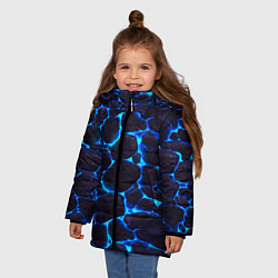 Куртка зимняя для девочки Голубое свечение камней, цвет: 3D-черный — фото 2