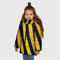 Куртка зимняя для девочки Предупреждающие полосы на асфальте, цвет: 3D-светло-серый — фото 2